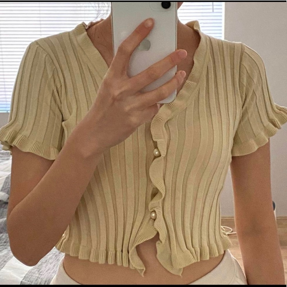 Ruffle Trim Short-Sleeved Button-Up Top